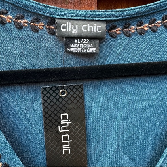 City Chic dress - Picture 4 of 8